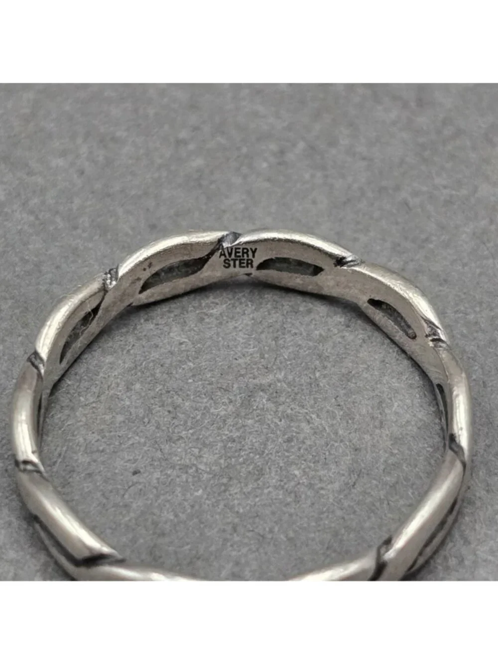 Retired Sterling Silver James Avery Descending Dove Ring Size 8 Twisted Band